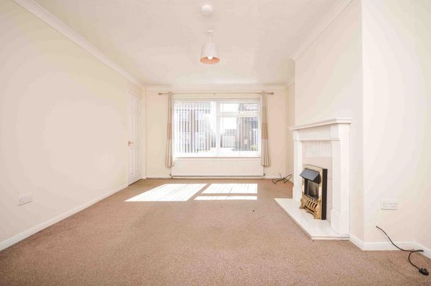 2 bedroom semi-detached bungalow to rent - Photo 1