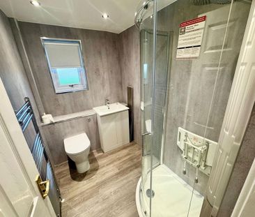 2 bedroom semi-detached house to rent - Photo 5