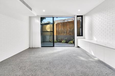 Beautifully created brand new architecturally designed four bedroom terrace - Photo 2