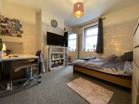 Sapphire Street, Adamsdown - Photo 3