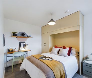 Room in a Shared House, Acomb St, M14 - Photo 3