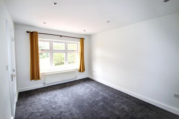 4 bedroom semi-detached house to rent - Photo 1