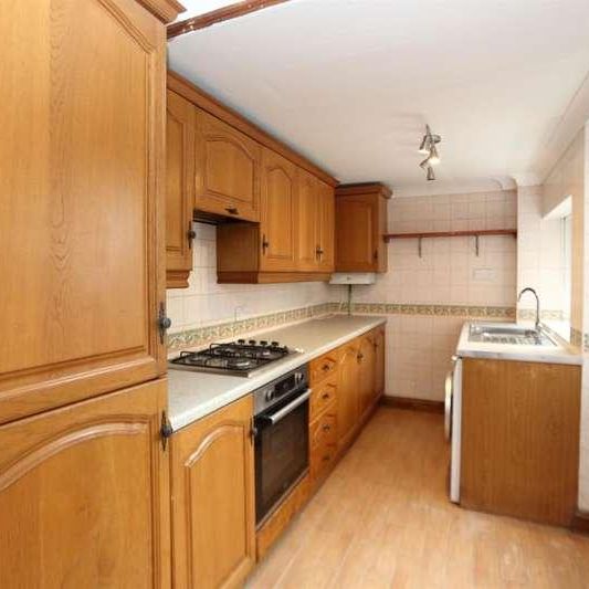 St Johns Road, Faversham, ME13 - Photo 1