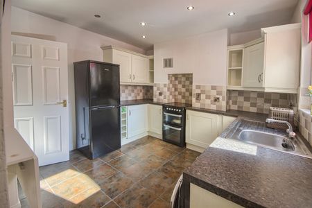 132 Balfour Avenue, Belfast, BT7 2EW - Photo 2