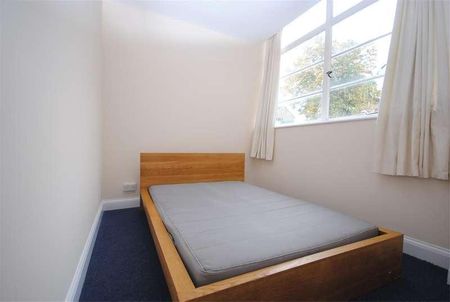 Century House, Streatham High Road, London, SW16 - Photo 4