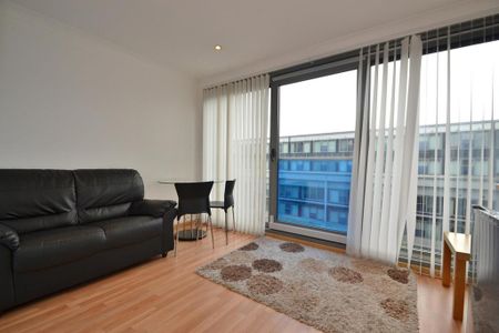 1 bedroom flat to rent - Photo 3