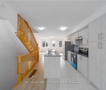 For Lease - 47 Pumpkin Corner Crescent, Barrie, Ontario - Photo 1