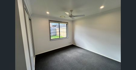 4 BEDROOM HOME IN A PRIME LOCATION - Photo 2