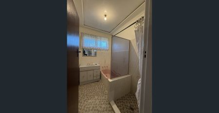 House for rent in Cabramatta - Photo 4