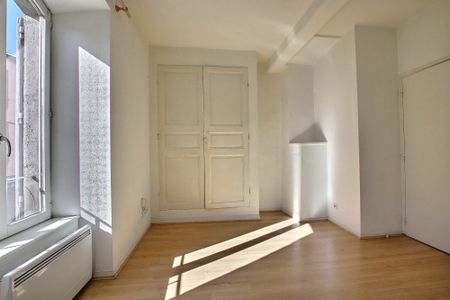 Location Appartement 1 pièce 27m² CLERMONT FERRAND 63000 - Photo 5