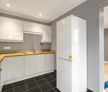 3 bedroom apartment to rent - Photo 6