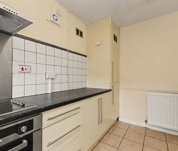 2 BED Maisonette To rent - Photo 6