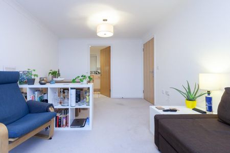 2 bedroom apartment to rent - Photo 3