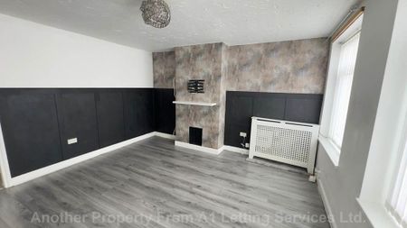 2 bedroom terraced house to rent - Photo 2