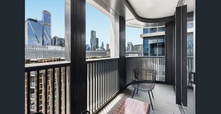 AUSTRALIAN LUXURY THAT FEELS LIKE HOME! - Photo 4