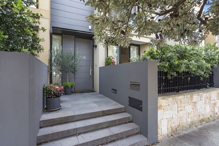 15 Brodie Avenue, Little Bay - Photo 3