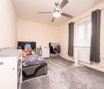 4 bedroom property to rent - Photo 4
