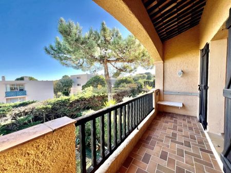 Location Appartement 2 pièces 38 m2 à Saint-Aygulf - Photo 2