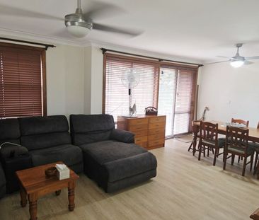 3 B/R BRICK VENEER HOME WITH REMODELED INTERIOR OPEN LIVING AND STY... - Photo 2