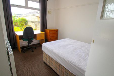 4 bedroom bungalow to rent - Photo 5