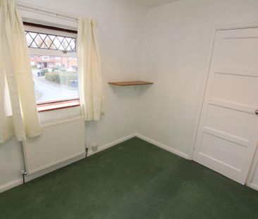 4 bedroom semi-detached house to rent - Photo 4