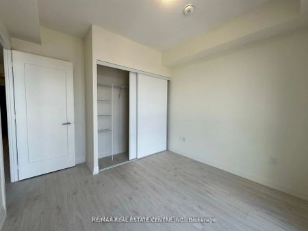 509 Dundas Street W #715 - Photo 4
