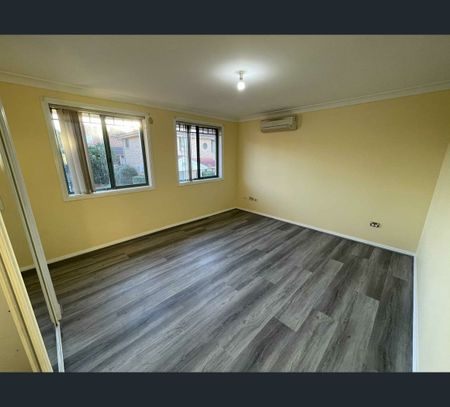 6/110 Hoxton Park Road, Lurnea, NSW 2170 - Photo 2