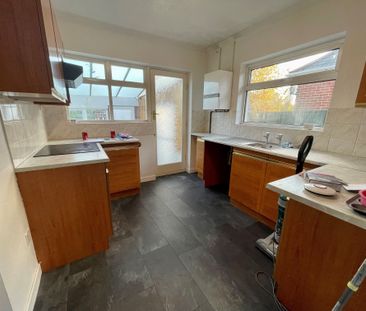 BH11, Verney Close, BH11 8DD, Bournemouth - Photo 6