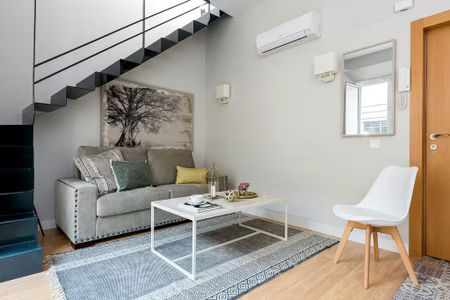 Calle Trinidad Grund, Málaga, Andalusia 29001 - Photo 2