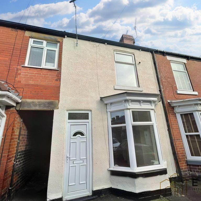 2 bedroom terraced house to rent - Photo 1