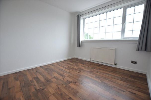 3 bedroom end of terrace house to rent - Photo 1