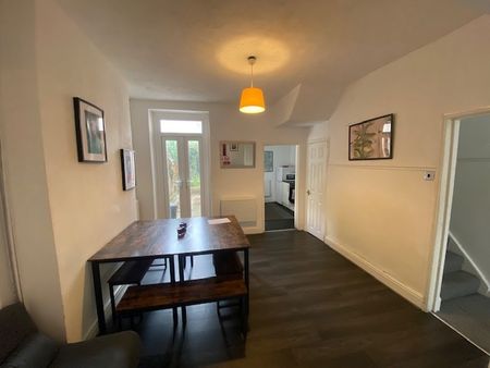 Robert Street, Cardiff, Cathays - Photo 2