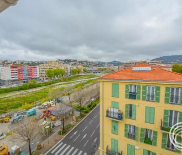 STUDIO MEUBLE - ST JEAN D'ANGELY - 2 RUE DE GILETTE - Photo 2