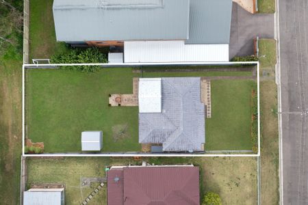 13 Lindsay Street, Cessnock NSW 2325 - House For Rent | Domain - Photo 3