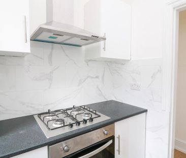2 bedroom maisonette to rent - Photo 3