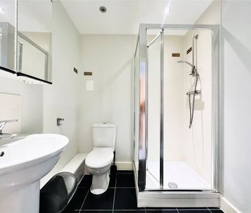 34 Charcot Road, Colindale, London, NW9 - Photo 6