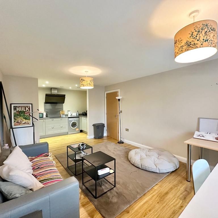 2 bedroom property to rent - Photo 1