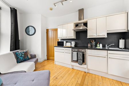 Wellington Road - Photo 3