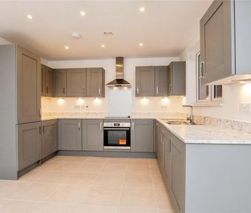 4 bedroom detached house to rent - Photo 6