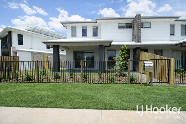 Immediate Walking Distance to Everything Yarrabilba Has on Offer! - Photo 1