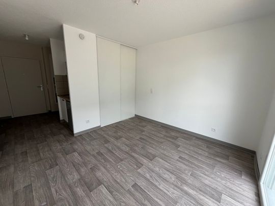 Location Appartement 1 pièce 20m² FRANQUEVILLE ST PIERRE 76520 - Photo 1