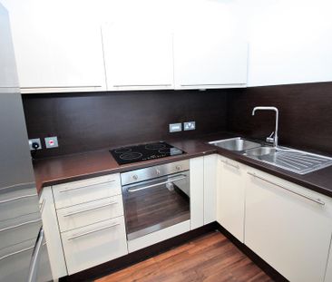 1 bedroom flat to rent - Photo 3