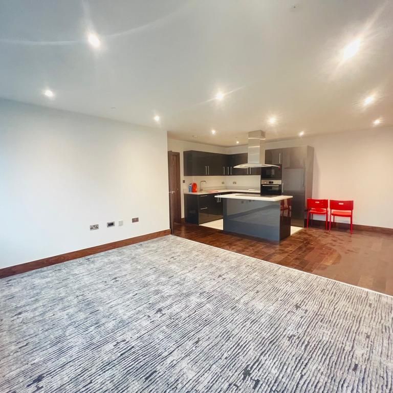 3 bedroom property to rent - Photo 1