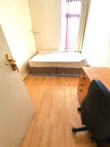 Moseley Road, Manchester, M14 6PB - Photo 4