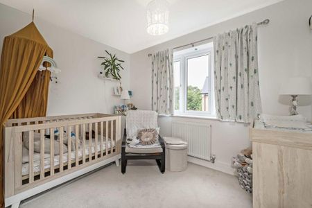 4 bedroom detached house to rent - Photo 4