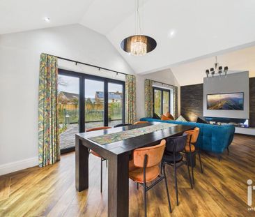 3 bedroom detached bungalow to rent - Photo 2