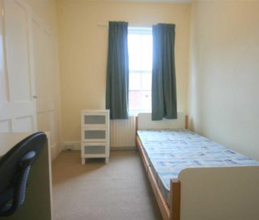 5 bedroom private hall to rent - Photo 3