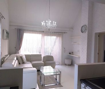 TE HUUR: Gemeubeld dakappartement met 2 slaapkamers te Heusden! - Photo 4