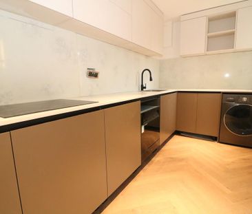 2 bedroom penthouse to rent - Photo 4