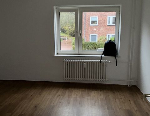 2,5-Zimmer-Etagenwohnung in Kiel  Ruhige Lage und modernes Bad - Photo 1